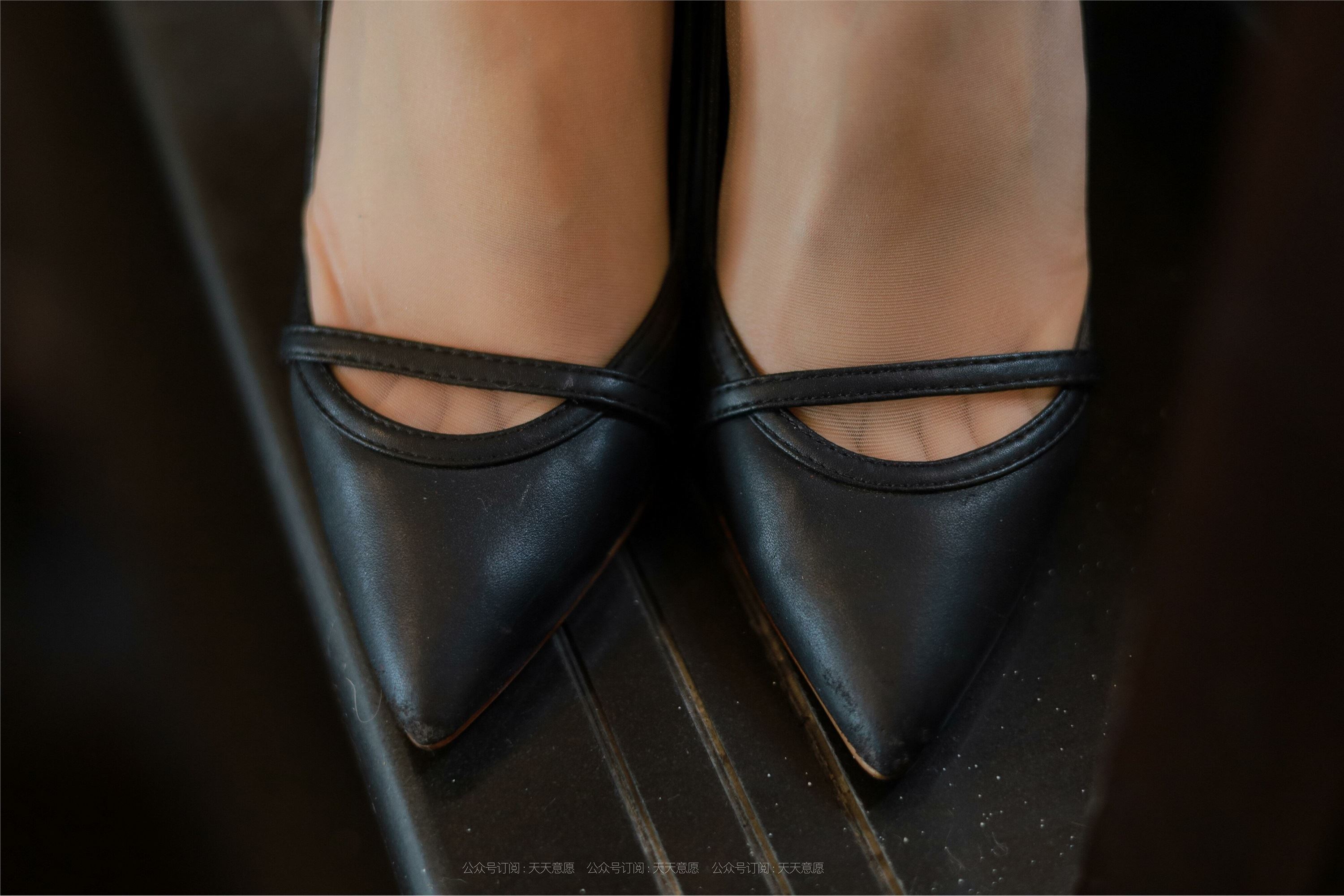 IESS异思趣向  2022.04.18 丝享家 1063：小婕《纯白OL套装》